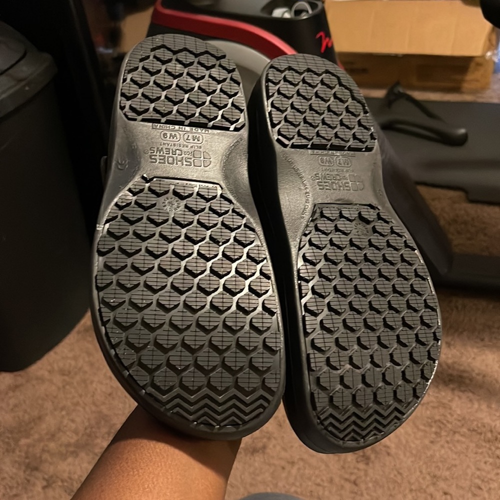 Slip resistant clogs - Picture 2 of 2
